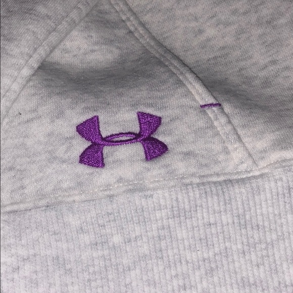 SOLD - Under armor sweatshirt kids - Picture 3 of 6